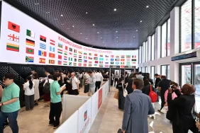 1750965137-1750243464-h-m-a-8251