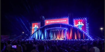 samsun-kultur-yolu-festivalinin-ikinci-gununde-ebru-yasar-sahnedeydi-jkxTsxy3.jpg