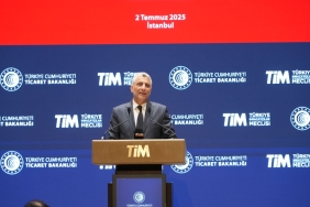 ticaret-bakani-omer-bolat-turkiye-ihracatta-istikrarli-artisini-surduruyor-5grUtjA6.jpg