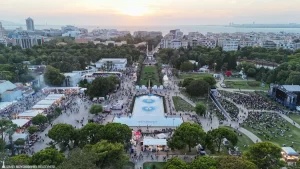 ief-2025-kulturparkta-ziyaretcilerini-bekliyor-092443-20250828