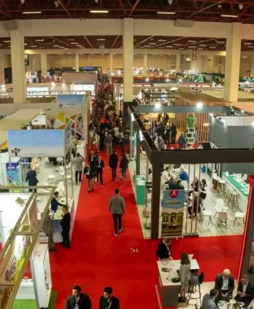 anfas-ta-iki-fuar-tek-cati-altinda-ayni-anda-19200731_amp