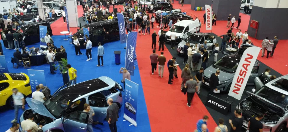 motta-izmir-oto-show-fuari-ziyaretcilerden-tam-not-aldi-091246-20251110